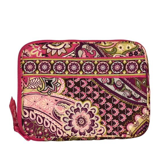 VERA BRADLEY $45 Pink Green Paisley Zip Quilted Cosmetic Bag Make-Up Case - Picture 1 of 3
